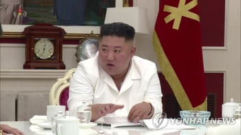 김정은, 황북 수해현장 방문…수재민에 전략식량·물자 풀어