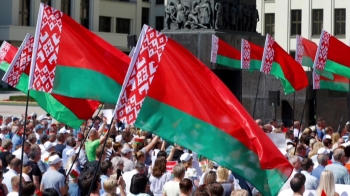 26년 집권 벨라루스 대통령…수십만 시민들 '퇴진 시위'