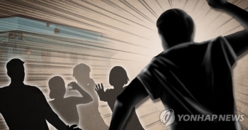 서울 강남서 또 묻지마 폭행…길거리서 4명에 주먹질 20대 구속