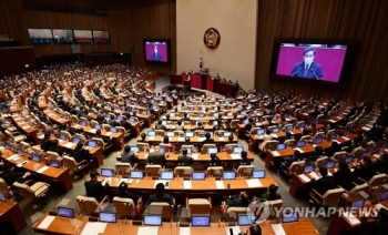 이흥구 대법관 후보자 임명동의안 국회 통과