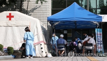 대형병원-고시원-산악모임까지…곳곳서 산발적 집단감염 지속