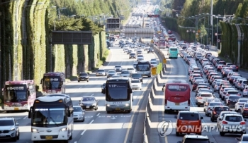 추석연휴중 9월 30일~10월 2일 사흘간 고속도로 통행료 유료전환