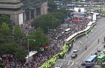 전세버스 기사들 “개천절 상경집회 버스운행 거부“…노조도 출범