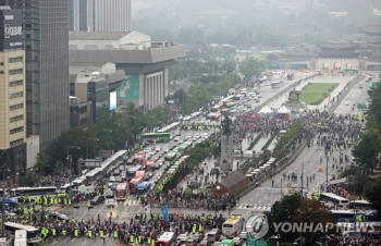 일부 보수단체 “개천절 집회 취소…9대씩 드라이브 스루 시위“