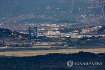 통일부, 남북연락사무소 인력 절반 축소…예산도 대폭 감액