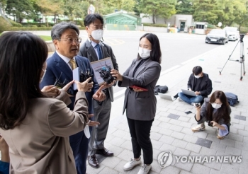 강기정, '김봉현 옥중입장문'에 나온 검사·변호사 고발