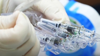 사망자 9명과 같은 백신 접종 56만명…부작용 우려는?