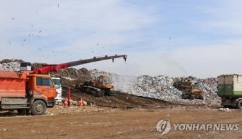 “서울에 소송당해도 쓰레기 안 받아“…인천, 전담 변호사 채용