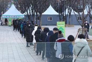 교회·요양병원 집단감염 속출…꼬리 무는 코로나19 확산세