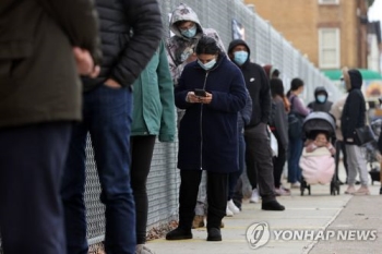 코로나 완치돼도 후각 안 돌아오는 사람들…원인규명은 아직