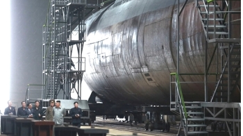 북한 “새로운 핵잠수함 설계 끝나…최종심사 단계“