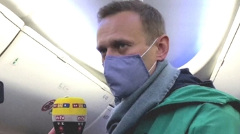 '푸틴 정적' 나발니, 러시아 귀국…공항서 체포｜브리핑ON