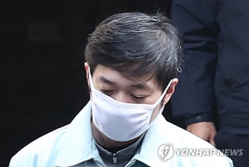 '성폭행 혐의' 조재범 징역 10년 6월 선고…“죄책 무거워“