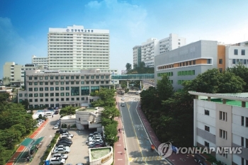 서울 한양대병원서 23명 무더기 확진…역학조사 진행