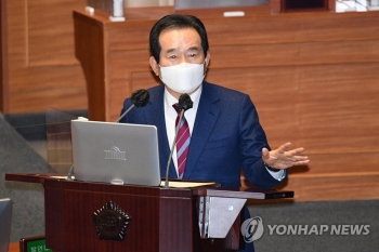 정 총리 “고령층, AZ 차질 가능성…다른 백신 맞으면 돼“