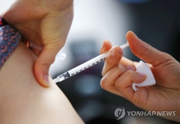 정부 '백신 새치기 접종' 엄정 대응…동두천 요양병원 고발 검토
