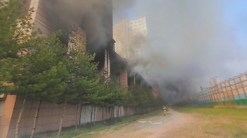 화재 취약한 '필로티 구조'…1층 불길, 순식간에 번져