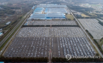 홍남기 “차량용반도체 단기사업 지원…내년엔 예산 대폭 증액“