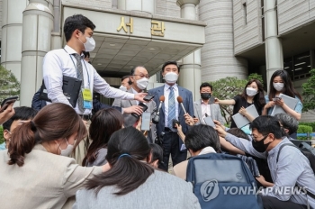 강제징용 피해자들 각하 판결에…“말문 막혀, 즉각 항소“