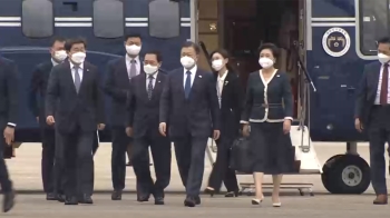 문 대통령, G7 참석차 출국…영국·호주·EU와 양자회담