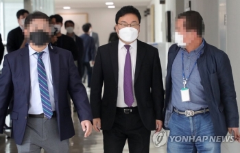 '횡령·배임' 이상직 의원 변호인 사임…국선변호인 선정