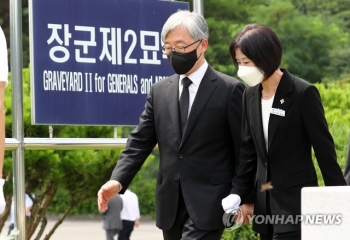 최재형 “국힘 입당 좀더 검토…윤석열 대안 아닌 저 자체로 평가받을 것“