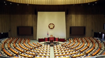 '7번 발의' 차별금지법…제대로 따져본 적 없는 국회