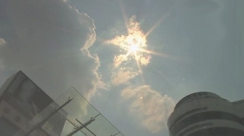 [날씨] 서울 34도 등 찜통더위…곳곳 돌풍 동반 소나기