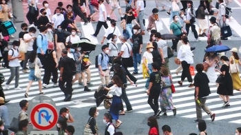 “전에 없던 감염폭발“ 일본 하루 확진자 사상 첫 '1만명'