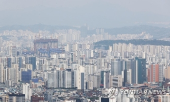 '급등 피로감'에 아파트 매수심리 살짝 꺾여…집값 상승은 계속