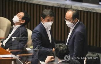 여야 딴소리…언론중재법 '8인 협의체 논의' 산으로?