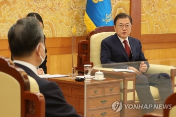 문 대통령 “한반도 평화에 중국 역할 평가…변함없는 지지 바란다“