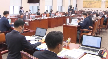 교육위 국감…김건희·조민 의혹 다루려다 '곽상도 변수'로 파행