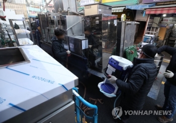 내일부터 영업제한 소상공인에 방역지원금 100만원씩 지급