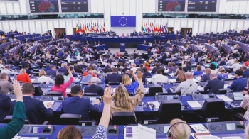 EU “원전·천연가스도 친환경 산업“…우리 정부도 검토