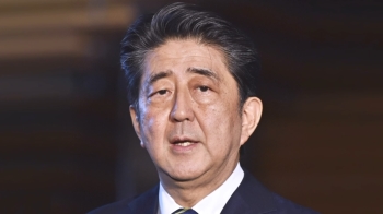 일본 우경화 이끈 최장수 총리…한국과는 오랜 대립각