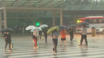 [날씨] 밤사이 수도권·강원 많은 비…3일 전국 무더위
