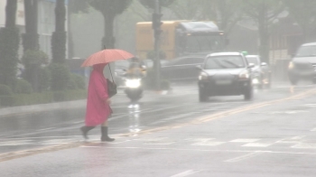 [날씨] 전국 흐리고 비, 수도권 최대 80㎜…남부엔 폭염