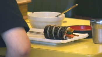 '김밥 한줄 3000원 시대'…칼국수·짜장면값 앞자리 다 바뀌어