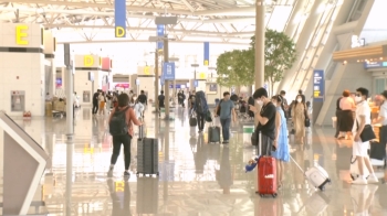 추석 여행객 5배 늘어…“모처럼 해외여행“ 북적이는 공항