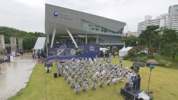 576돌 한글날 경축식…유공자 13명에 정부 포상