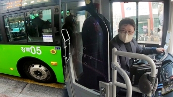 70세 대표가 직접 운전하는 마을버스…시민들 “꼭 살렸으면“