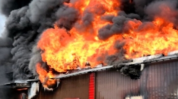 천안 위험물 취급 공장서 불…직원 6명 부상, 2명 위중