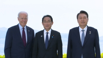바이든 '한·미·일 회담' 제안…윤 대통령, 젤렌스키와 '우크라 지원' 논의