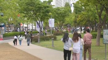 [날씨] 가끔 흐리고 곳곳 소나기…동해안 '선선'