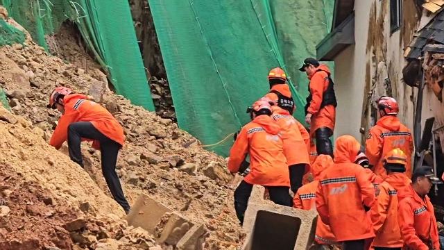 흙더미 쏟아져 50대 사망…충청·경북 '물폭탄' 피해 속출