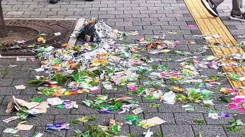 '쓰레기 풍선' 또 날린 북한…새벽부터 서울 곳곳서 목격