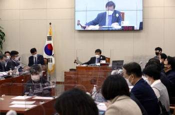 '착한 임대인' 세액공제 50→70%, 연말까지 연장…국회 기재위 통과