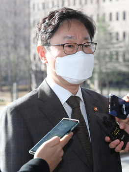 박범계, 한명숙 사건 수사지휘 “대검 부장회의에서 기소 여부 결정하라“