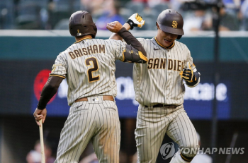 '드디어 터졌다' MLB 진출 김하성, 시즌 첫 홈런